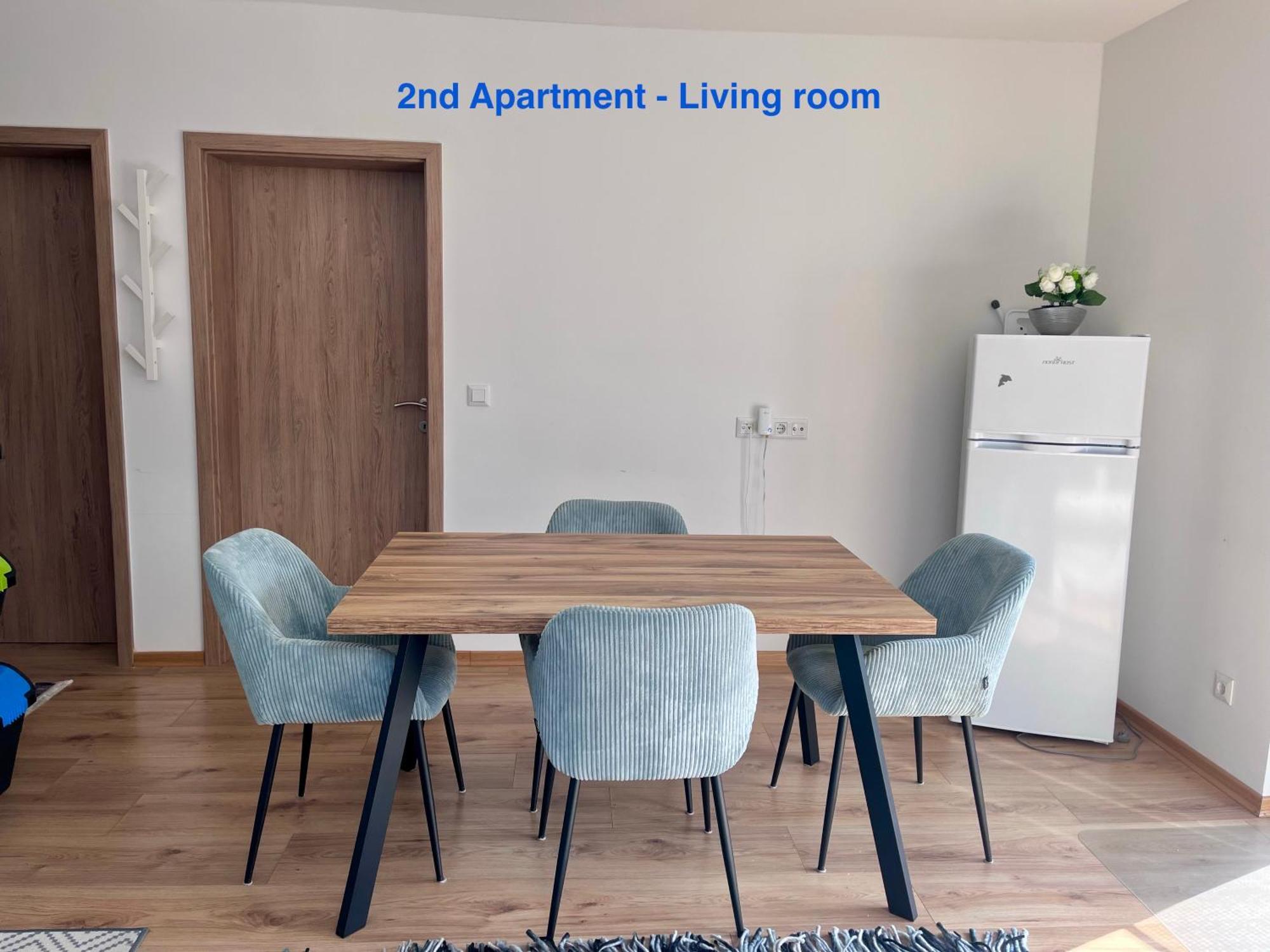 Cozy Apartment Near Vienna Airport Швехат Екстериор снимка
