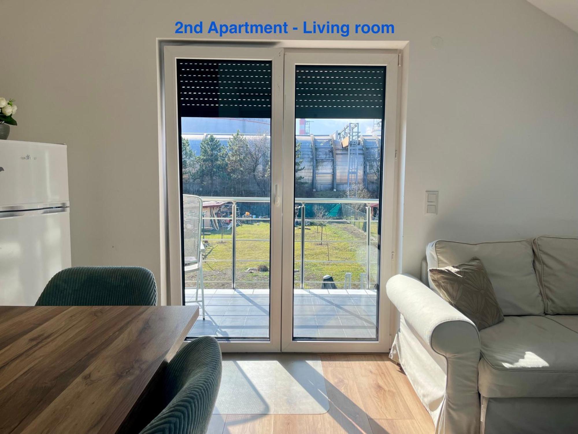 Cozy Apartment Near Vienna Airport Швехат Екстериор снимка