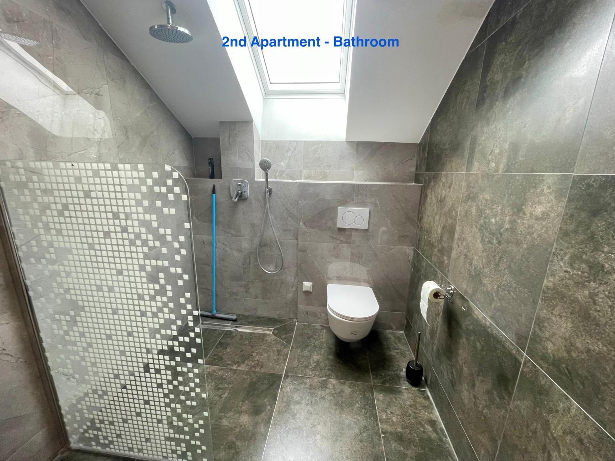 Cozy Apartment Near Vienna Airport Швехат Екстериор снимка
